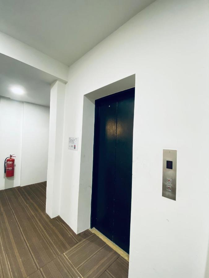 Z Hotel ملقا المظهر الخارجي الصورة