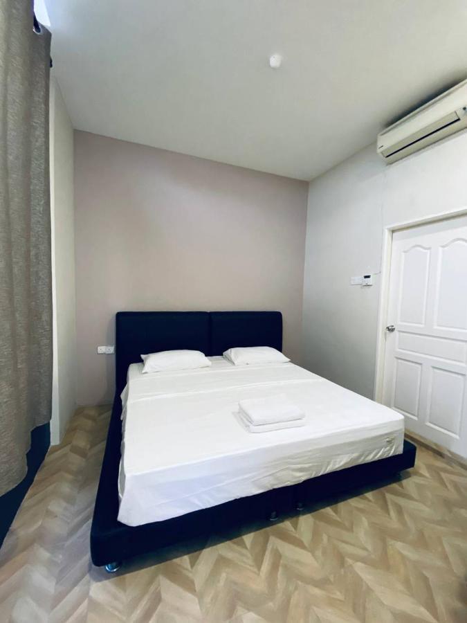 Z Hotel ملقا المظهر الخارجي الصورة